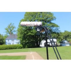 Game Master Louisville Slugger Soft-Toss Machine / Tee System